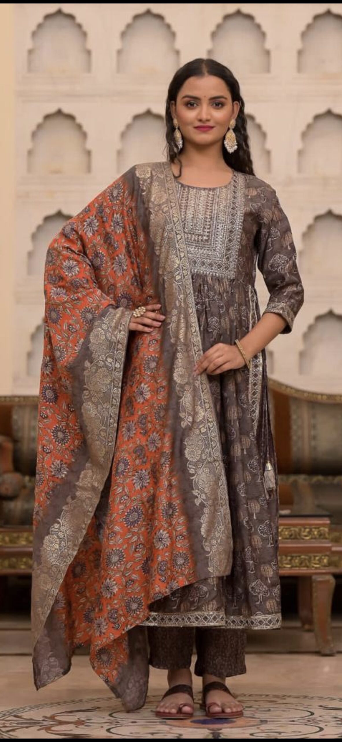 MUSLIN DIGITAL SILK BROWN