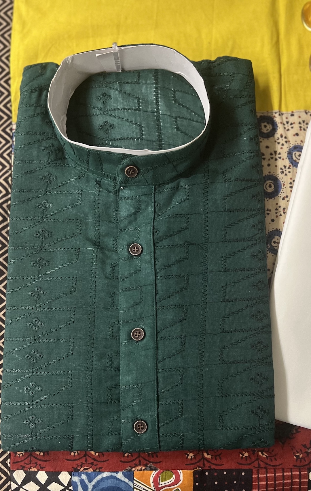 CHIKAN KARI KURTA PYJAMA GREEN - Image 2