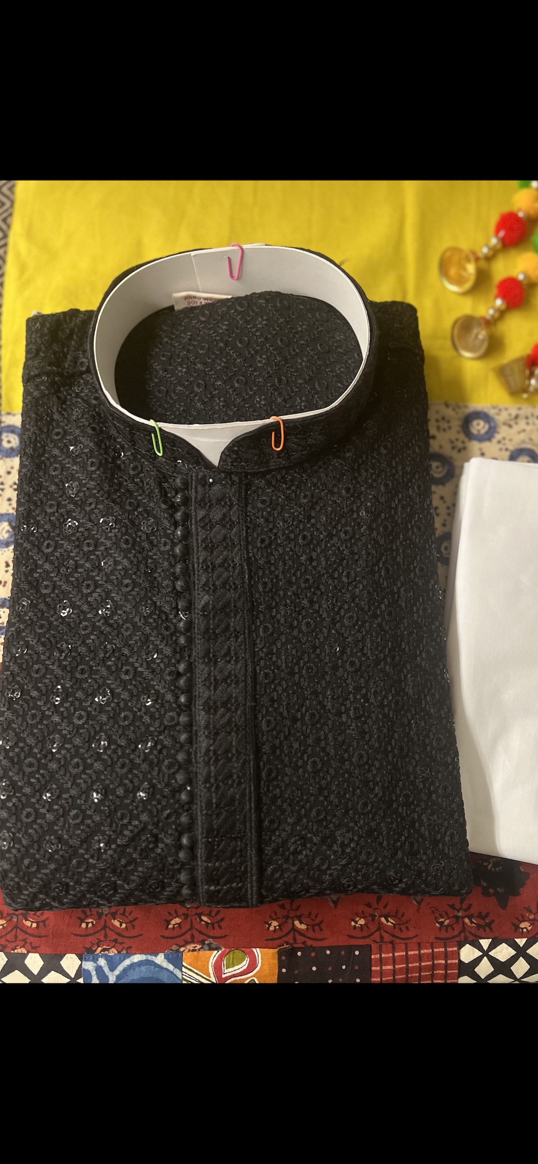 CHIKAN KARI KURTA PYJAMA BLACK - Image 2