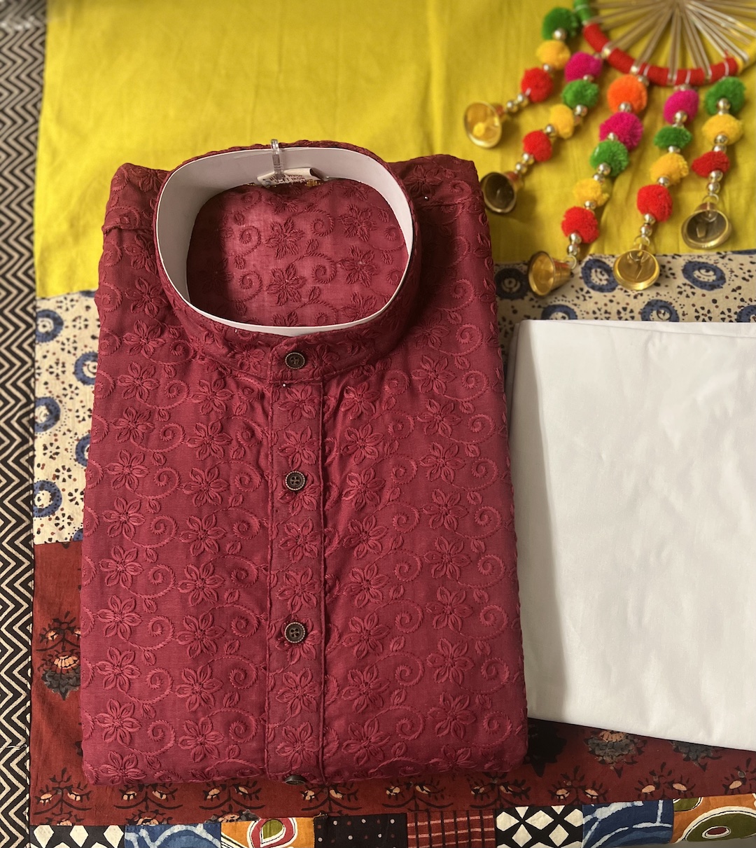 CHIKAN KARI KURTA PYJAMA MAROON