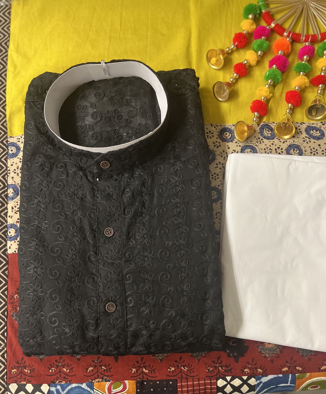 CHIKAN KARI KURTA PYJAMA BLACK