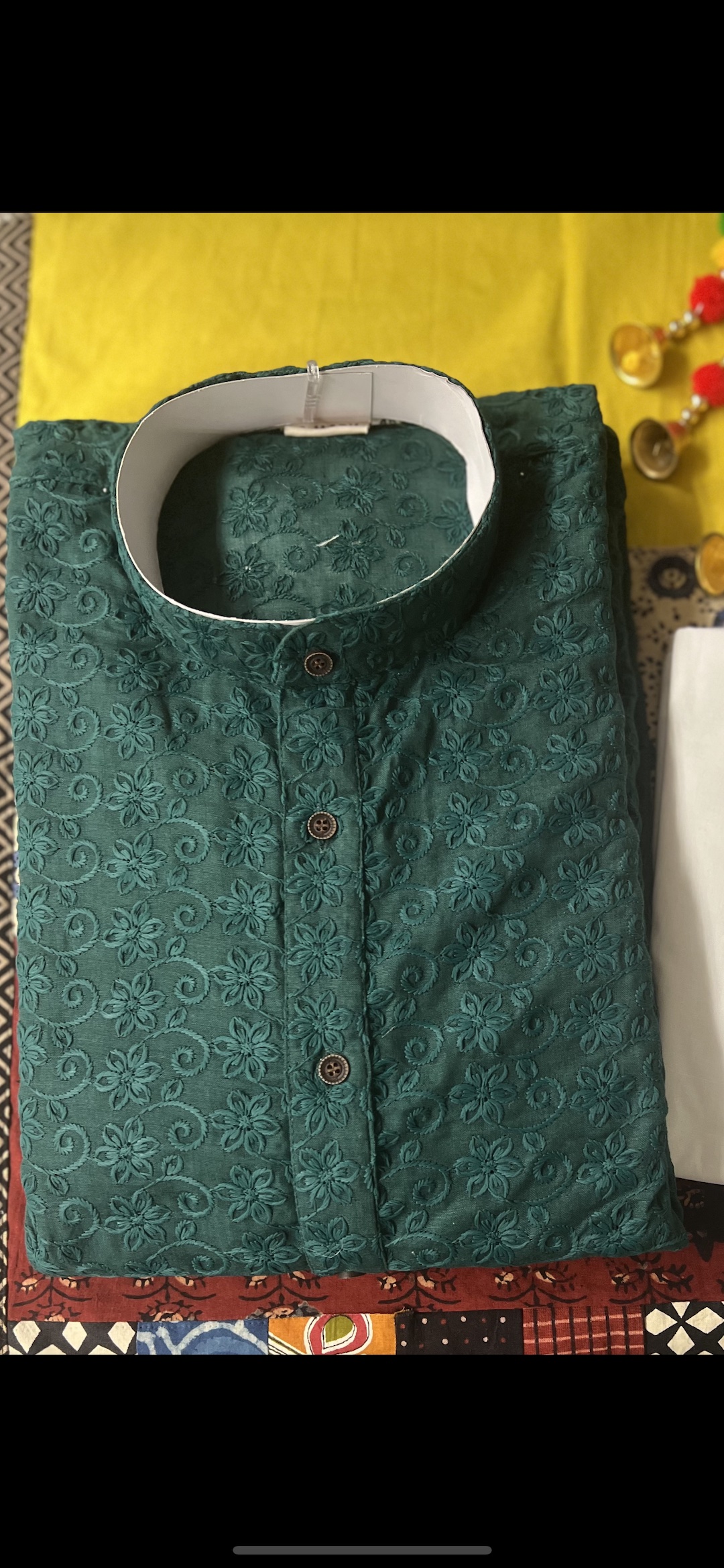 CHIKAN KARI KURTA PYJAMA GREEN - Image 2