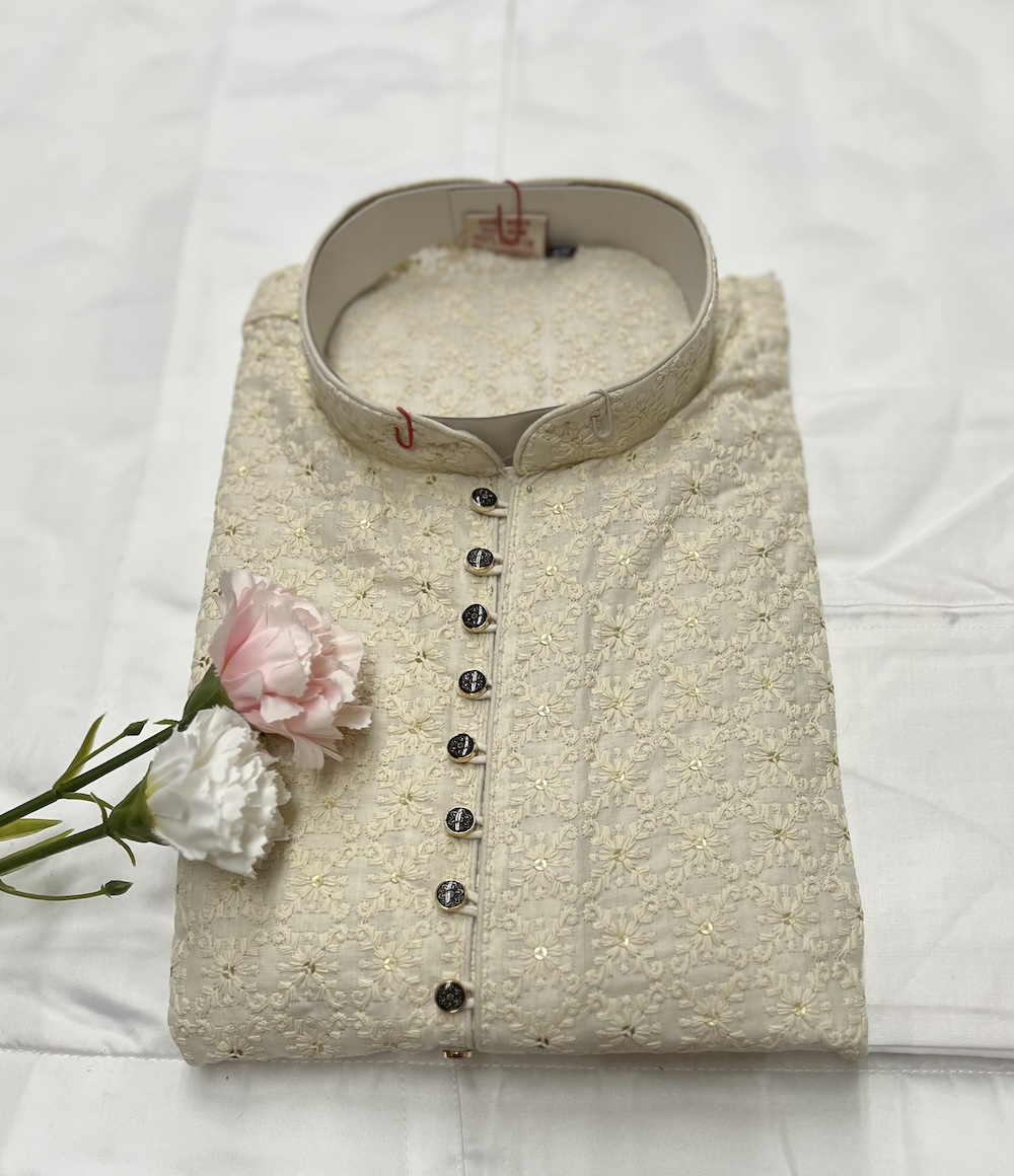 CHIKAN KARI KURTA PYJAMA OFF WHITE COLOUR