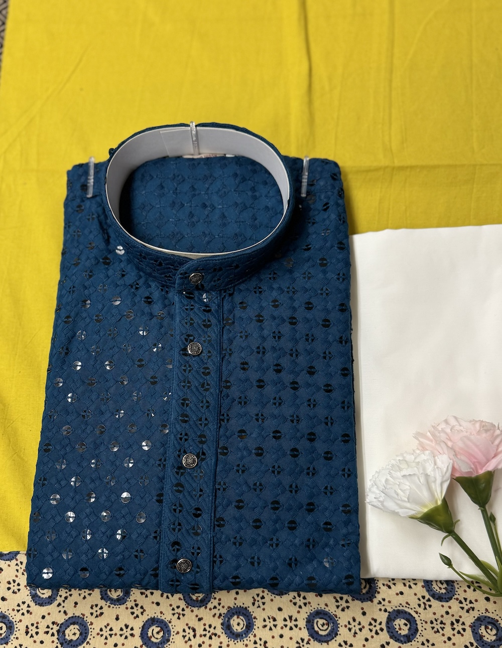 MENS CHIKAN KARI KURTA PYJAMA TEAL COLOUR