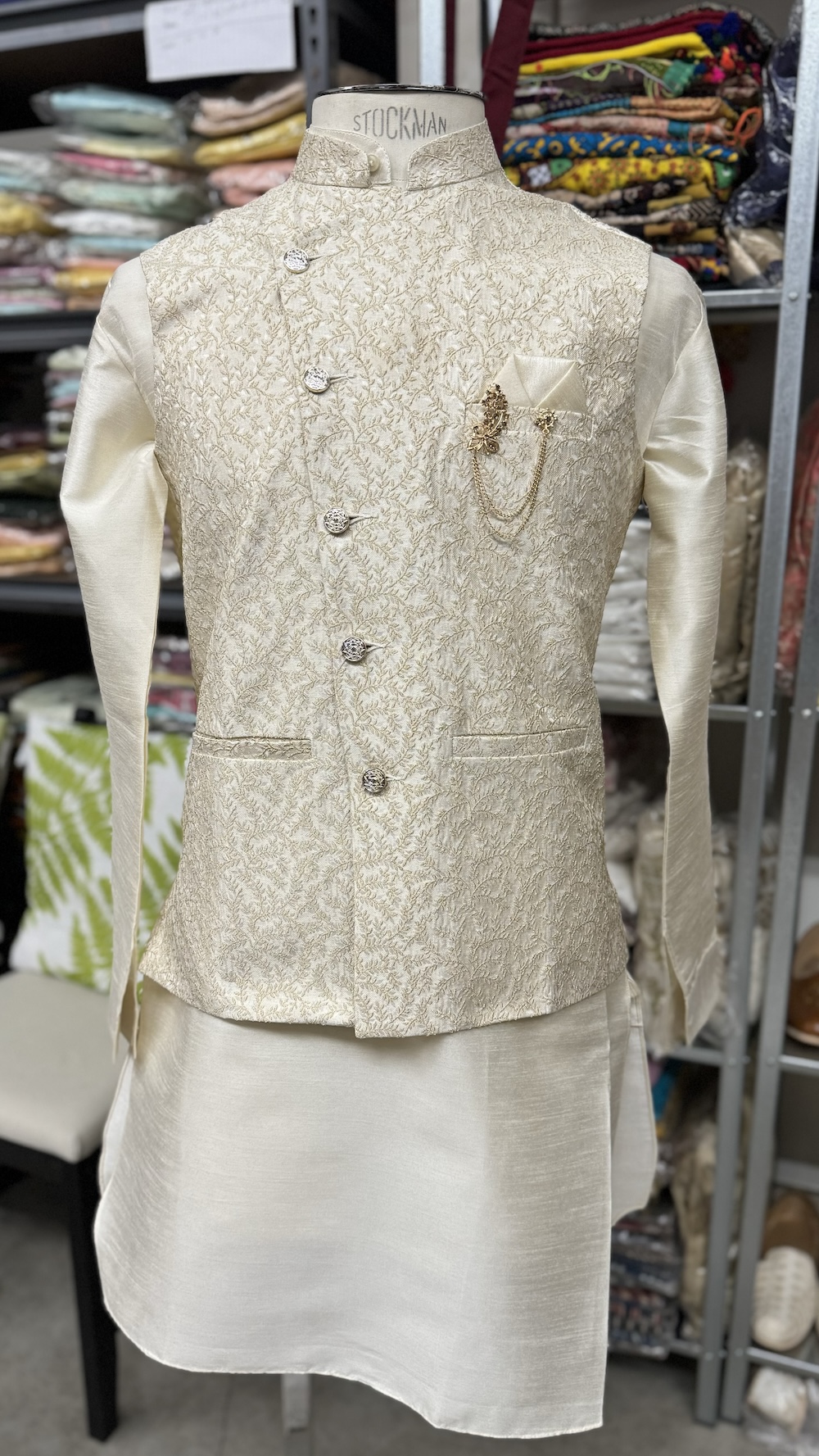 KURTA PYJAMA WITH WAISTCOAT OFF WHITE